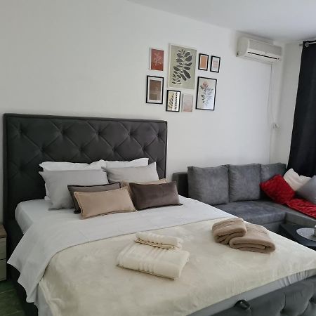Apartman Rosemary Sveti Stefan Exterior foto